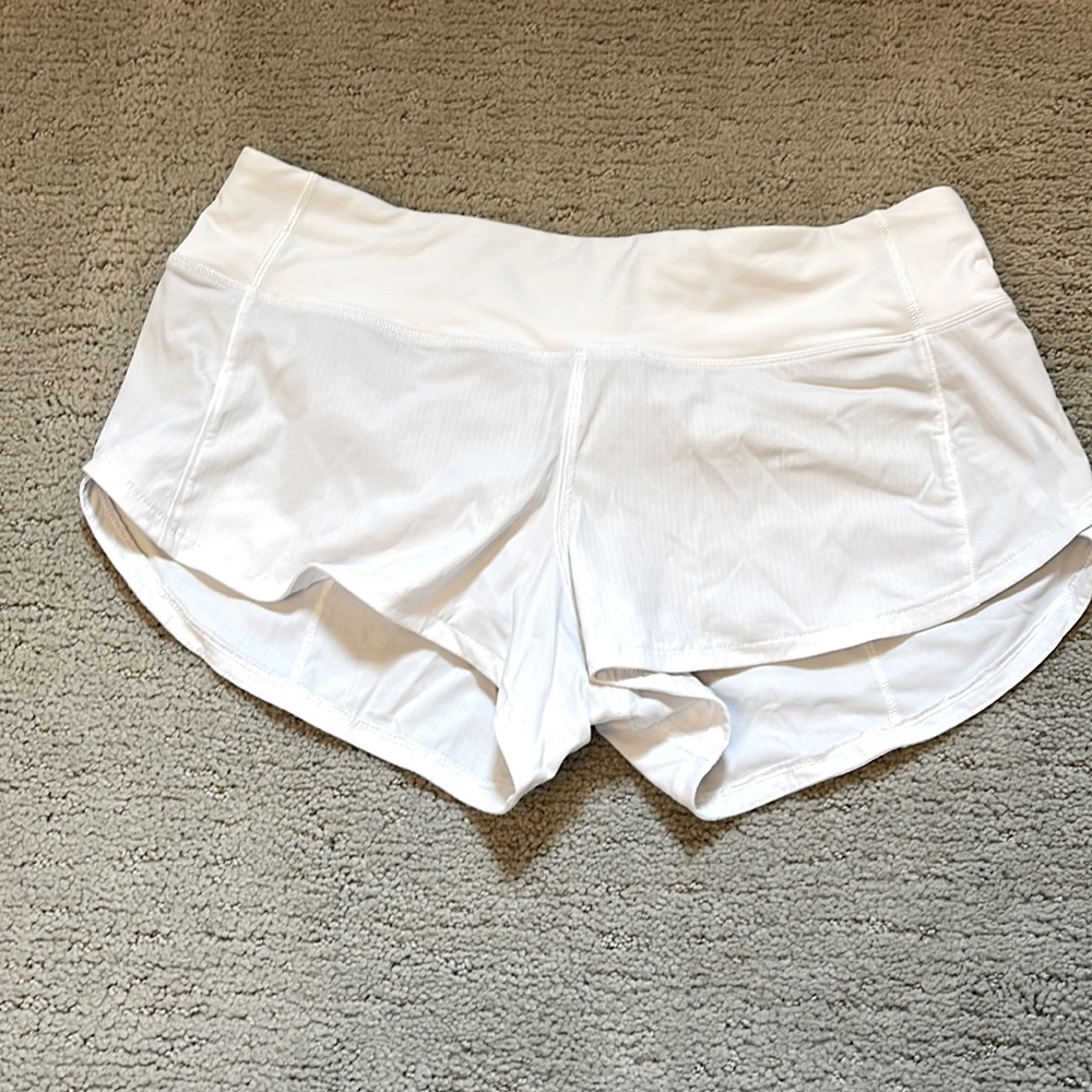 LULU SPEED UP 2.5” WORN ONCE!